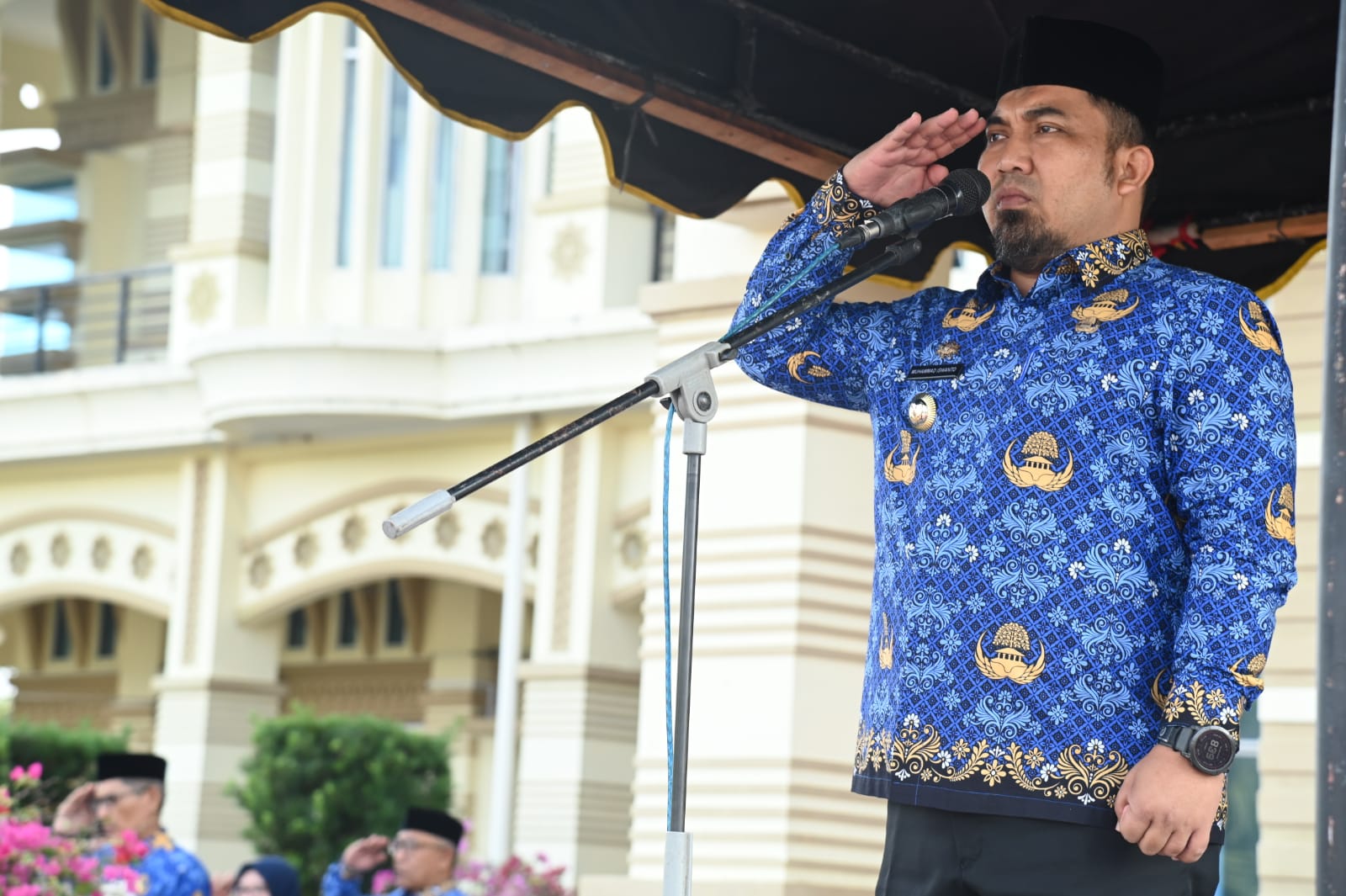 Pj Bupati Aceh Besar Minta ASN Tingkatkan Semangat Kerja dan Pengabdian
