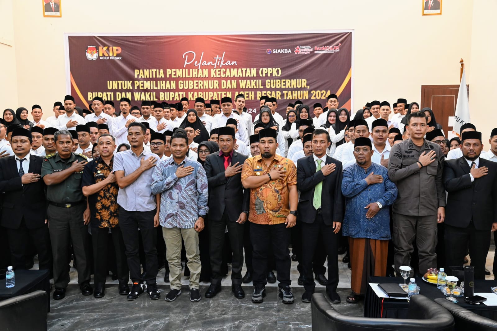 Hadiri Pelantikan PPK, Pj Bupati Aceh Besar Tegaskan Agar Bekerja Sesuai Kode Etik