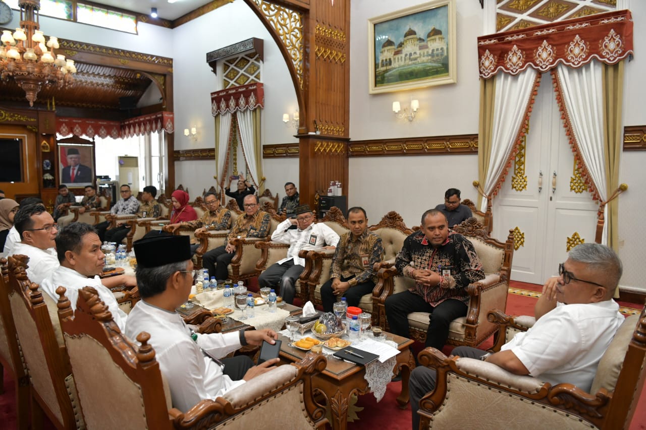 Pj Gubernur Aceh Terima Kunjungan Kepala Puslatbang KHAN LAN RI Aceh