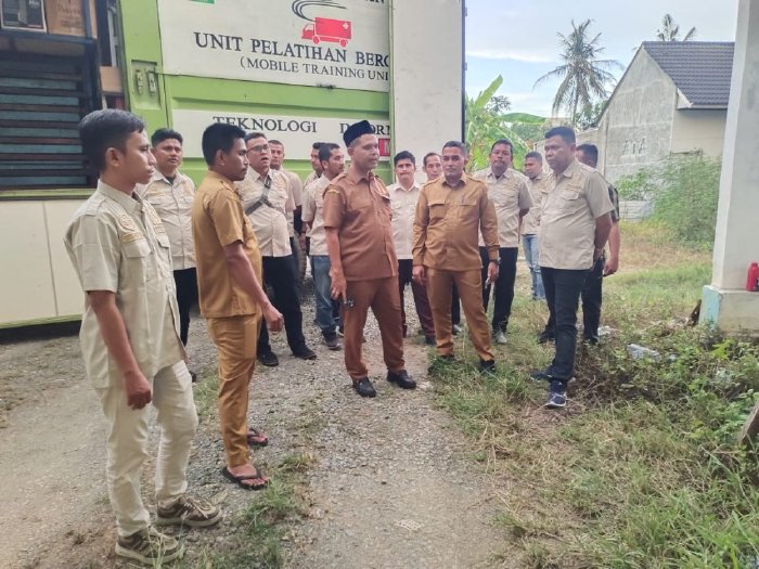 6c064903-a7e1-4dc6-b410-abbe61d6b7421