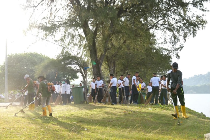 Wakil Wali Kota Pimpin Gotong Royong Massal di Kawasan Sabang Fair.jpg
